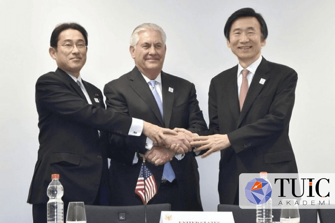 Japonya, Güney Kore ve ABDli Bakanlar Üçlü İş Birliğini Onayladı.
